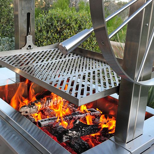kalamazoo-gaucho-freestanding-wood-fired-grill-3.jpg